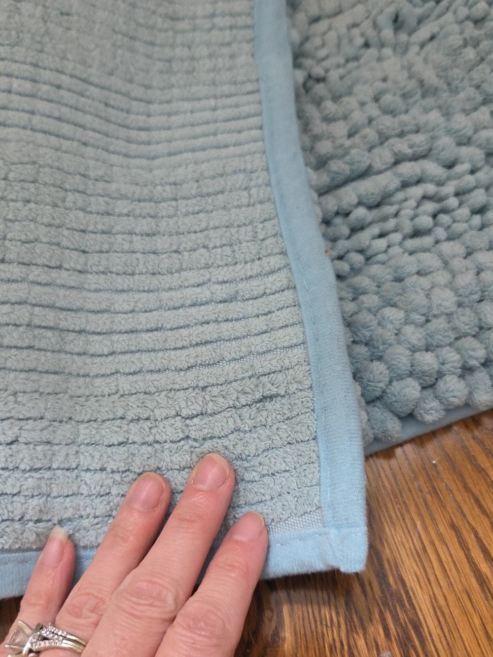 Blue Chenille Bath Mat - Plush Absorbent Bathroom Rug